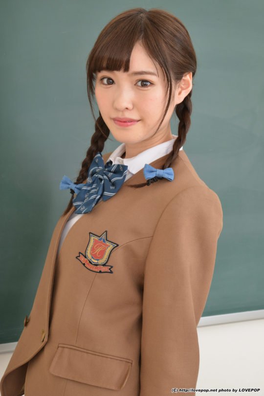 橋本ありな