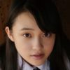 相川結のスレンダー美脚な女子校生制服画像