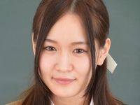 杉原里奈のブレザーに白ハイソな女子校生制服画像