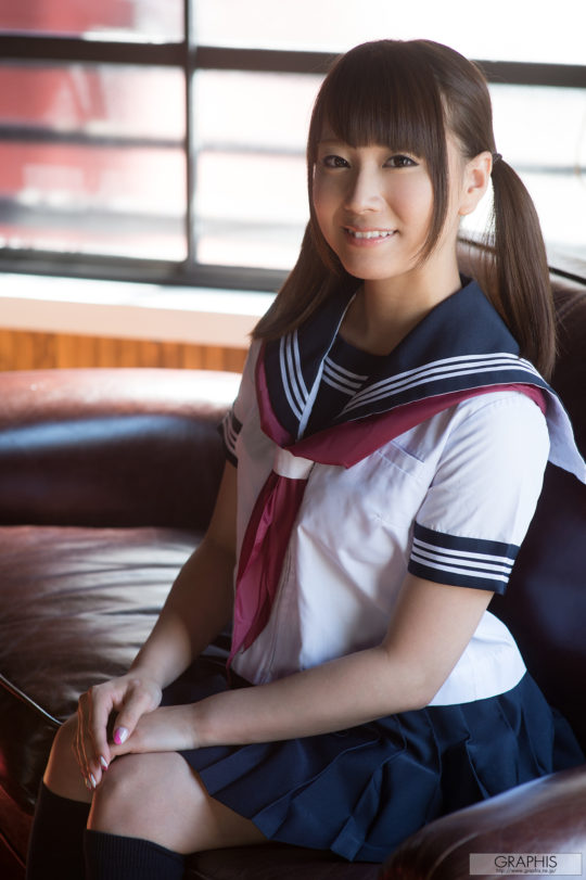 初川みなみ
