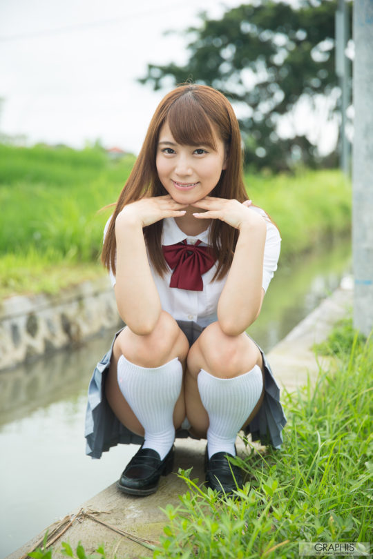 初川みなみ