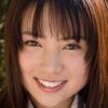 伊東遥の紺色ハイソックスな女子校生制服画像