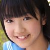 椎名ももの白ハイソックスなセーラー服画像