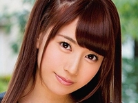 初川みなみ