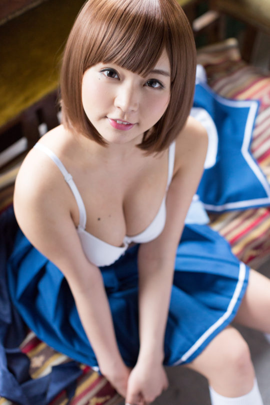 彩乃なな