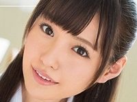 橋本ありなのニーハイＪＫな生脚チラリズム