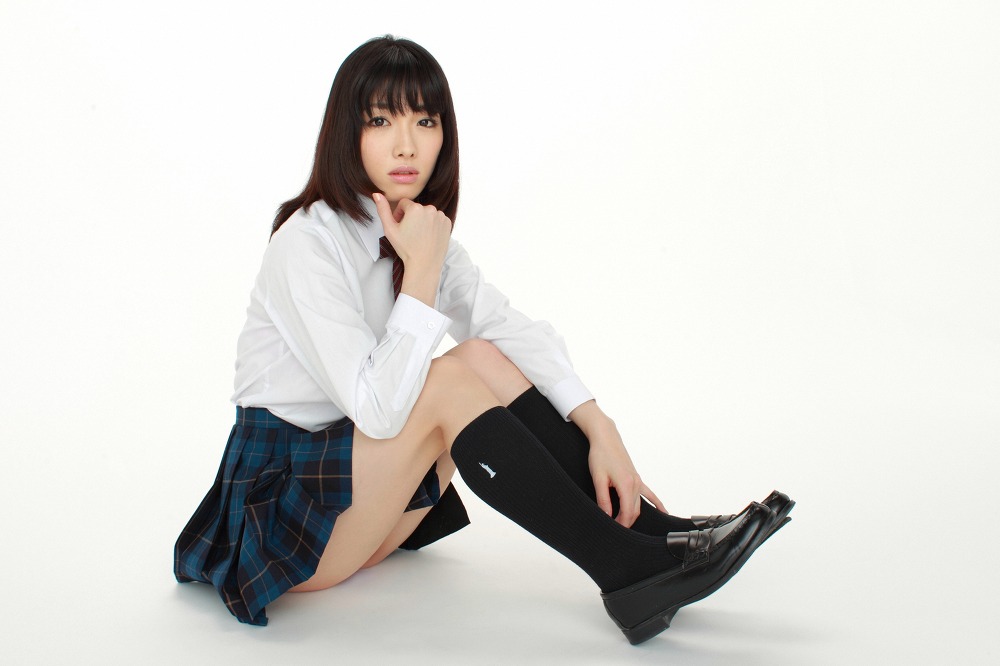 今野杏南の白ムチ太ももに黒ハイソなjk制服画像 今野杏南の白ムチ太ももに黒ハイソなjk制服画像