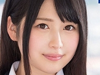 優梨まいな