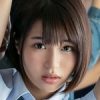 唯井まひろが制服姿でおじさんに痴漢されちゃいます