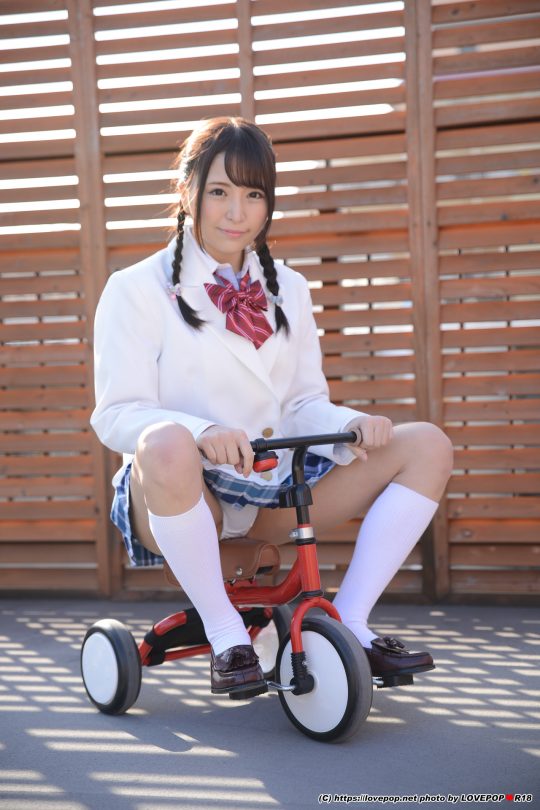 加藤ももか