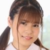 岩田にき シャツの下から爆乳登場の制服画像