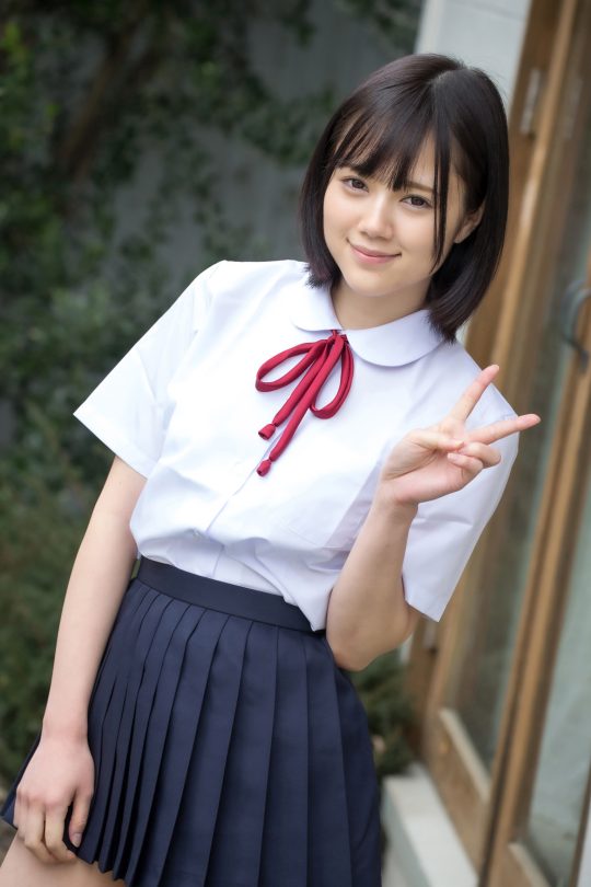 涼森れむ