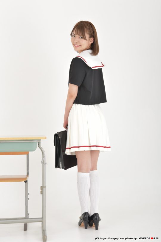 東條なつ