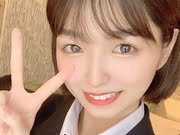ショートカットが似合う美少女と円光