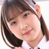成瀬あみ 紺色ハイソックスなセーラー服画像