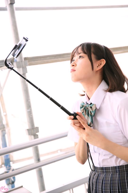 成瀬あみ