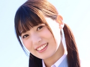 宇流木さらら ハイソックスや黒パンストの制服画像