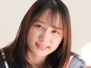 天羽成美 黒パンストなセーラー服画像