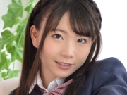 藤田こずえ 黒ソックスや白ハイソックスな制服画像