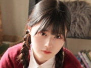 河合はるか 黒ニーハイや白ハイソックスな制服画像