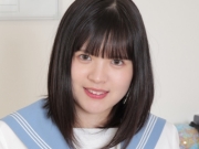 乙羽あむ 白ハイソックスなセーラー服画像