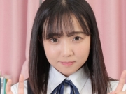 美咲音 白ソックスや紺色ハイソックスの制服画像