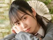鹿  白ハイソックスや紺色ハイソックスの制服画像