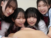 中年用務員が可愛い仲良し4人組JKとハーレムセックス