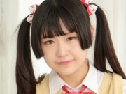 陽咲りゆ ニーハイやハイソックスの制服画像
