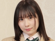 松井日奈子 プリスカやセーラー服の学園コスプレ画像
